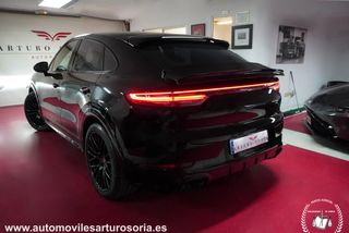 Porsche Cayenne 2021