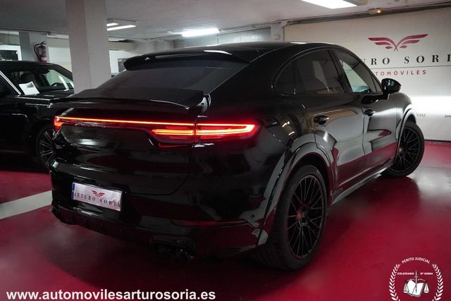 Porsche Cayenne 2021