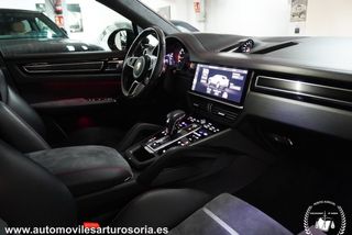Porsche Cayenne 2021