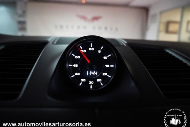 Porsche Cayenne 2021