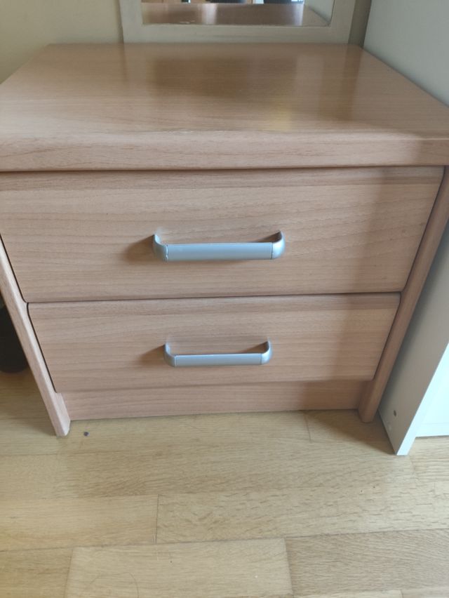 Litera tren + mesita de noche