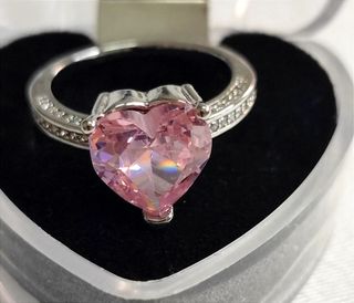 PENDIENTES DE CIRCONITAS CORAZON ROSA
