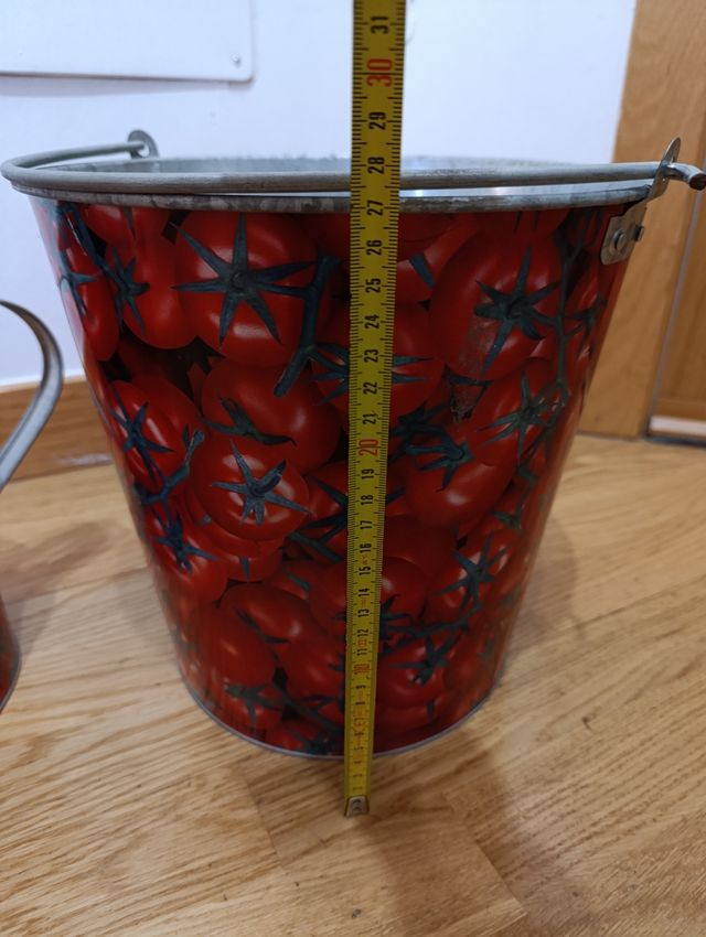 CONJUNTO REGADERA Y CUBO DECORATIVO 