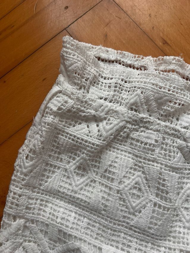 pantalon tela de encaje lefties