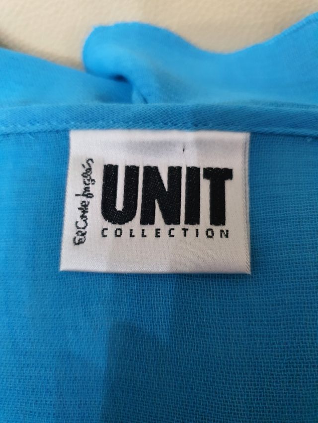 Conjunto de pantalón y blusa, UNIT