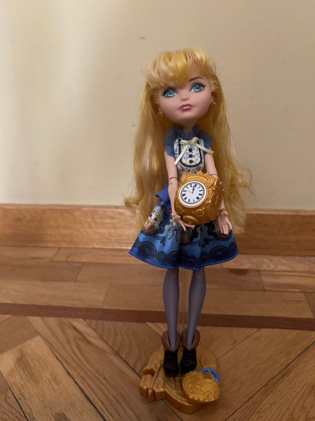Muñeca Ever After High