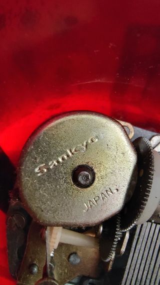 Carillon "Torna a surriento" music box