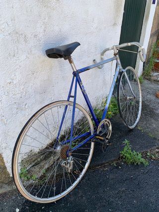 Bicicleta carretera para restaurar