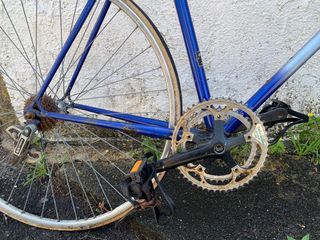 Bicicleta carretera para restaurar
