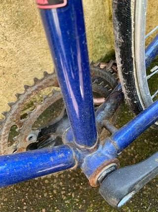 Bicicleta carretera para restaurar