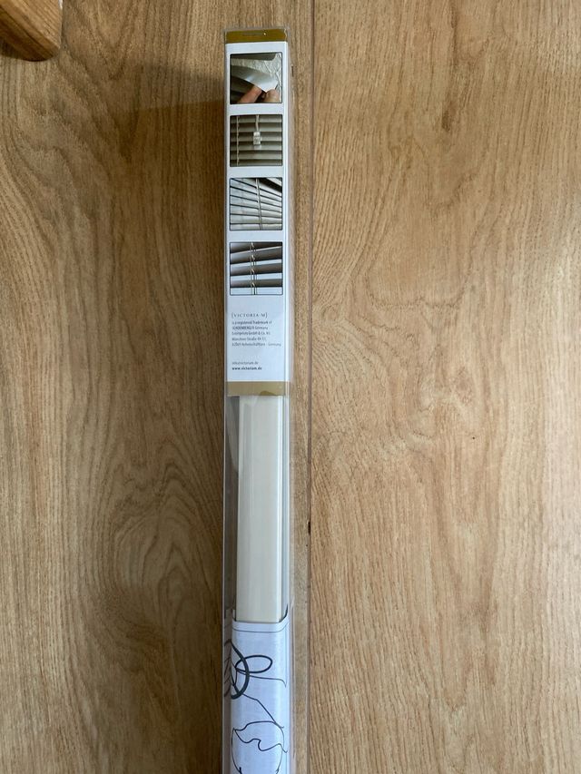 Persiana Veneciana Beige de aluminio 115x130