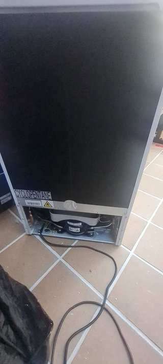 Frigorífico 97 l sin gas sin estrenar