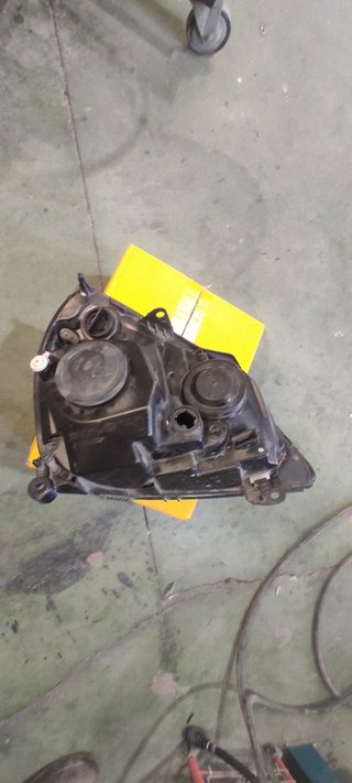 Faro Izquierdo Renault Clio