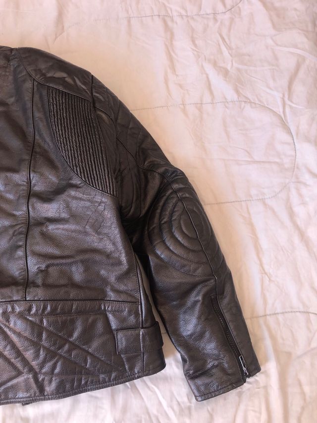 Chaqueta y Pantalon de cuero para Motero