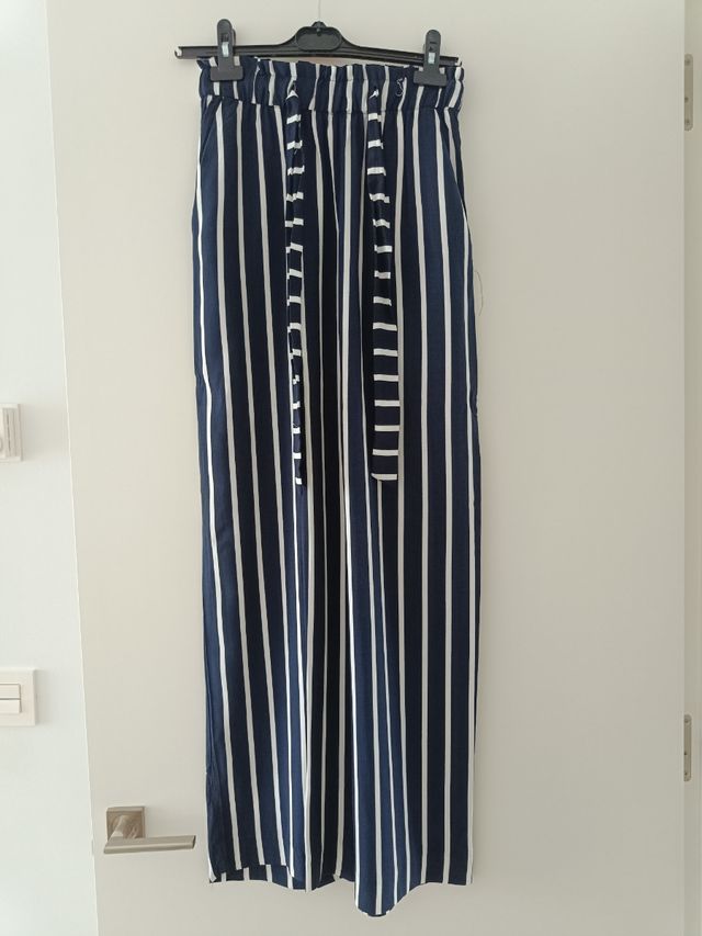 Pantalón de pata ancha de rayas