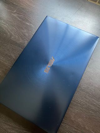 Portátil Asus Zenbook 14 UX433F