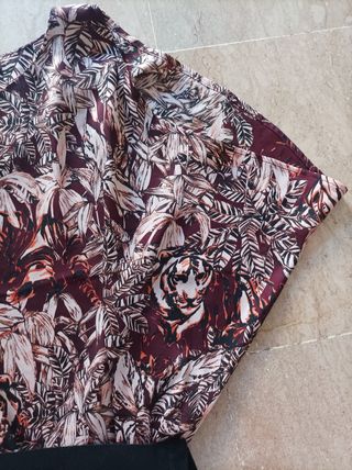 Vestido corto asimétrico Mango