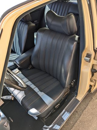 Mercedes Benz 300 D - W123