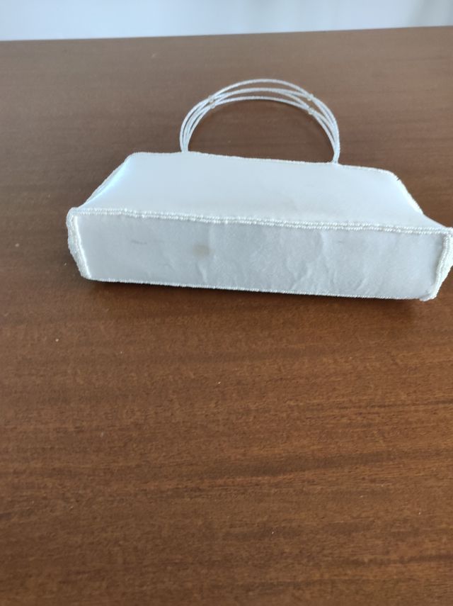 Borsetta perline panna 