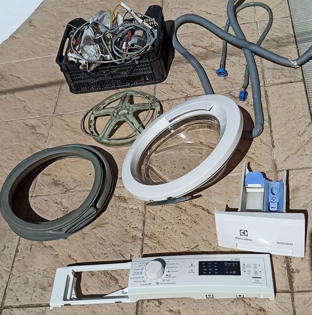 Despiece lavadora Electrolux 7kilos casi regalo 