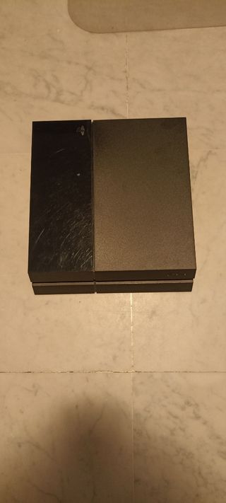 PS4 CUH-1116A PARA PIEZAS O ARREGLAR