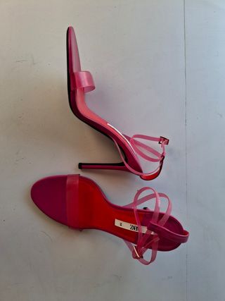 Sandalias Vinilo Zara