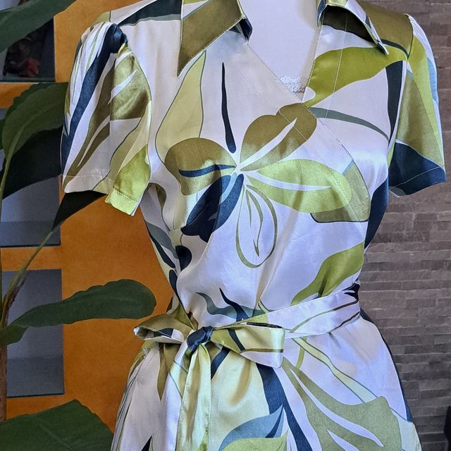 Vestido corto/Camisola satinada Carreira