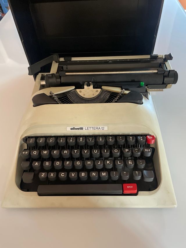 OLIVETTI LETTERA 12