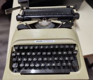 Maquinas de escribir Olivetti Lettera 10 y  36