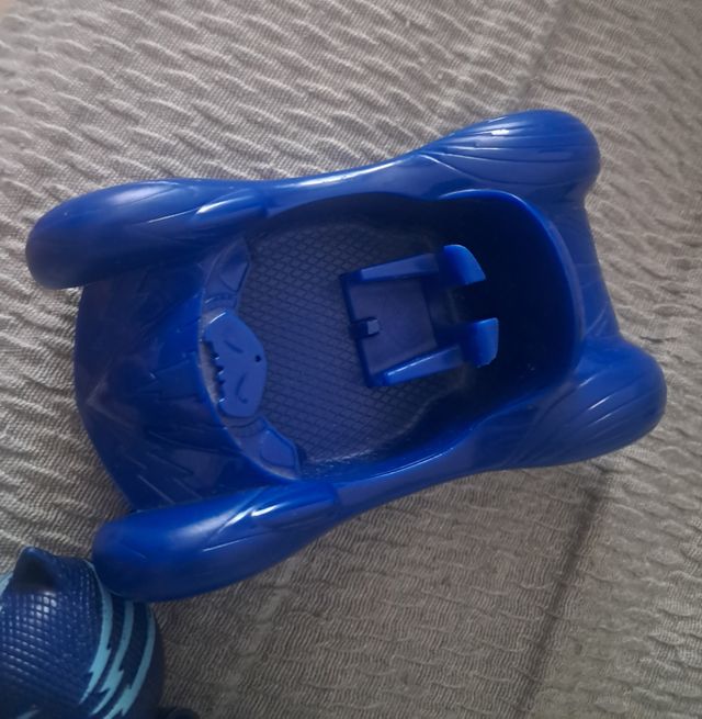 Gatuno y coche pj mask