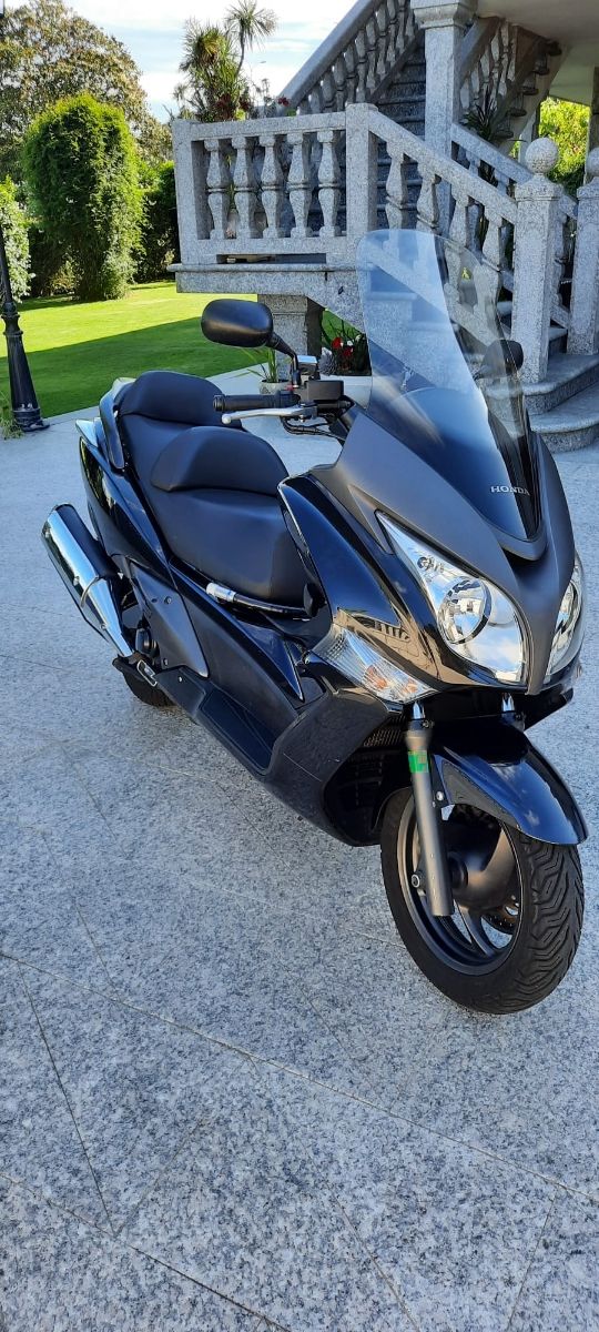 Honda Silver Wing FJS400D 2009