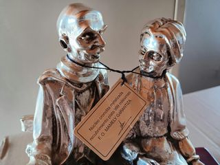 Figura abuelos plata Mamely S´Paliu