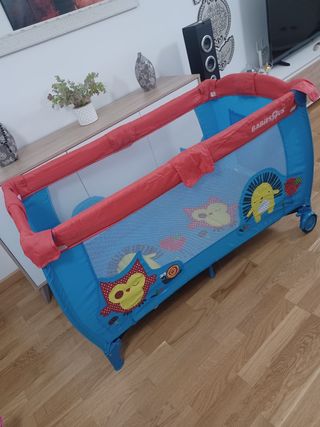 Cuna de viaje Toys R Us con elevador