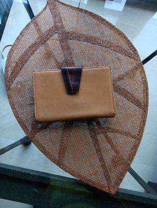 Billetera con monedero piel.