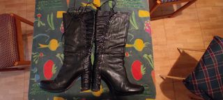 Botas piel negras tacón altas