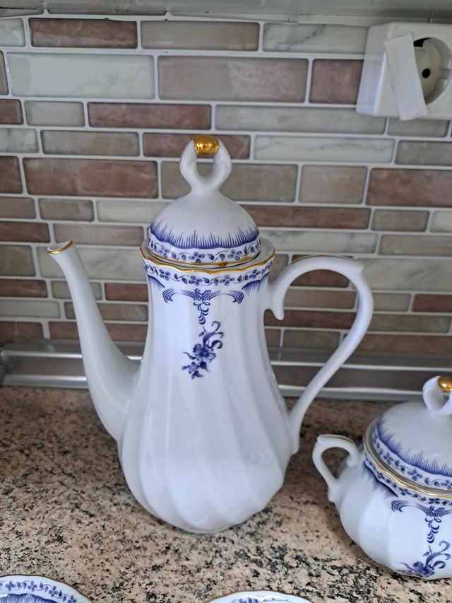 Juego de café en muy buen estado