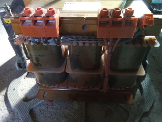 Vendo estabilizador electrónico y transf