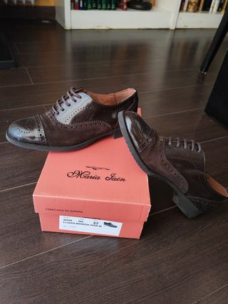 Zapato de cordones marrón Maria Jaen