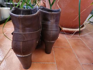 Botines marrones