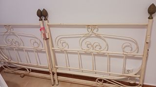 Diván,  cama o sofá