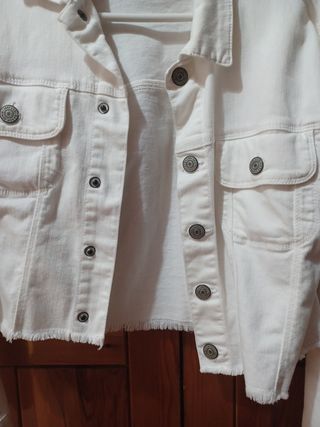 Cazadora vaquera blanca, talla 11-12