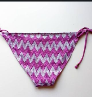 Bikini (distintos modelos en fotos)