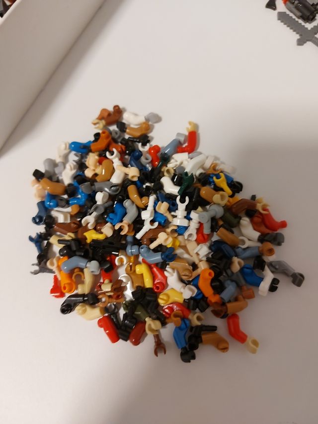 Minifigures Lego + parti Lego