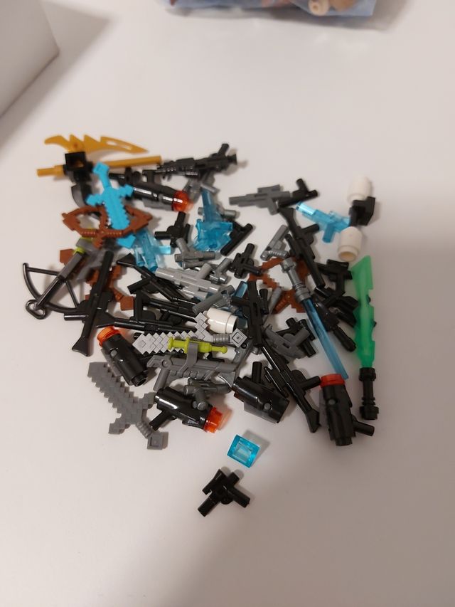 Minifigures Lego + parti Lego