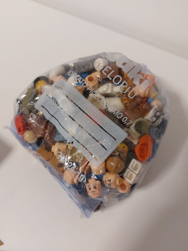 Minifigures Lego + parti Lego