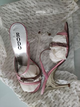 Zapatos mujer salón.