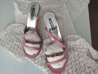Zapatos mujer salón.
