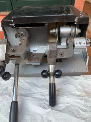 Macchina per duplicare chiavi