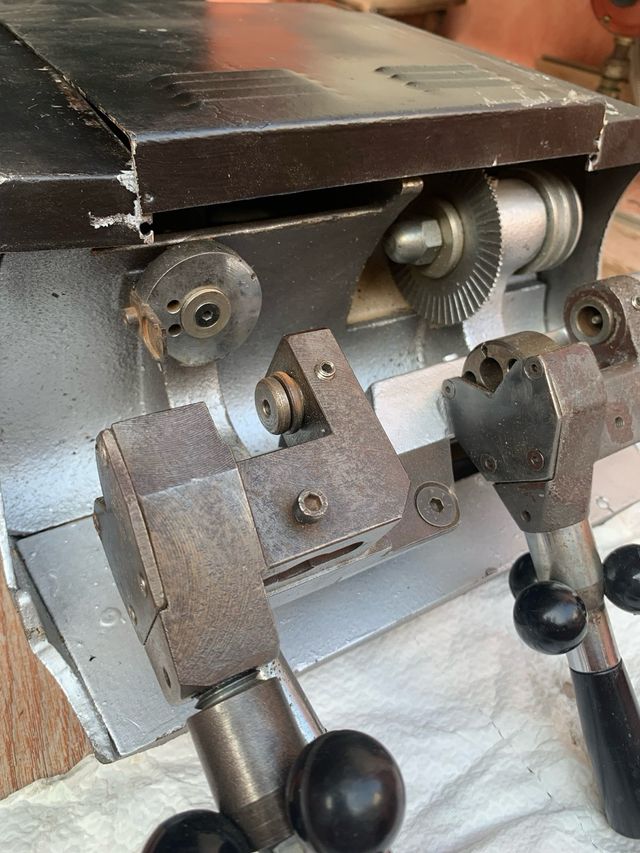 Macchina per duplicare chiavi