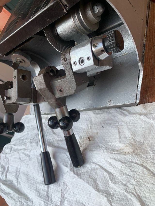 Macchina per duplicare chiavi